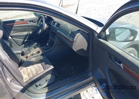 2013 Volkswagen Passat 2.5L Sel Premium из США, поврежденный, VIN 1VWCP7A30DC131781